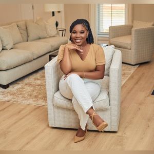 Meet your Posher, D’tashia